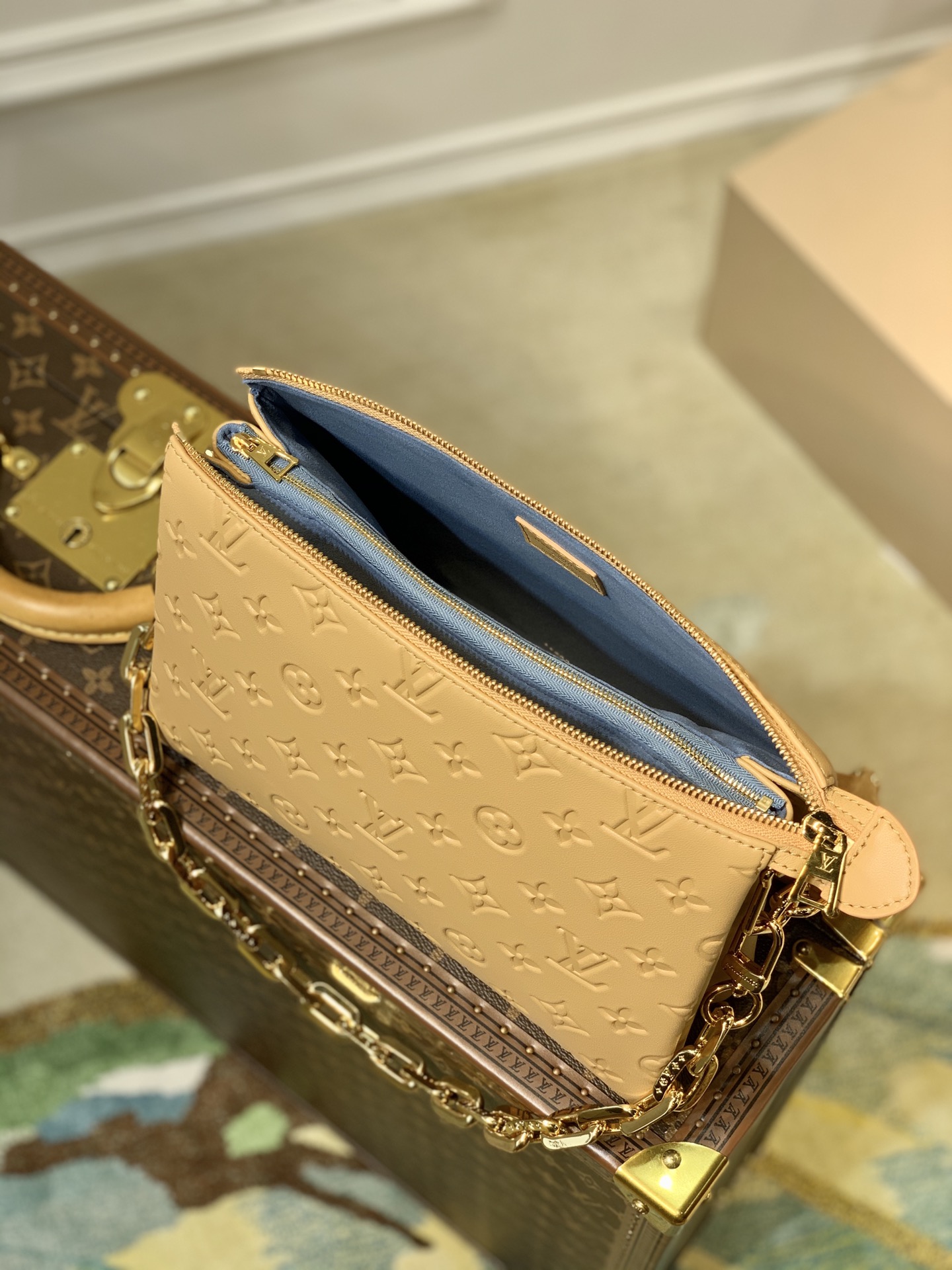 l**is V*t*n coussin handbags-26*20*12cm