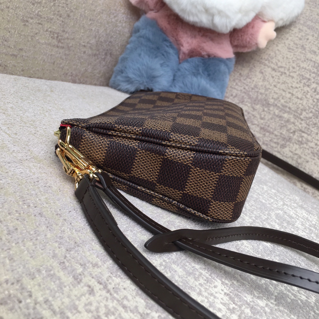 l**is V*t*n pochette accessoires-24x14x4cm
