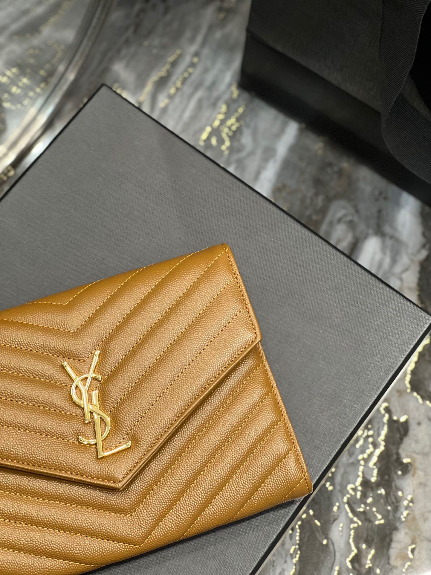 YSL Pouch-21×6×3CM