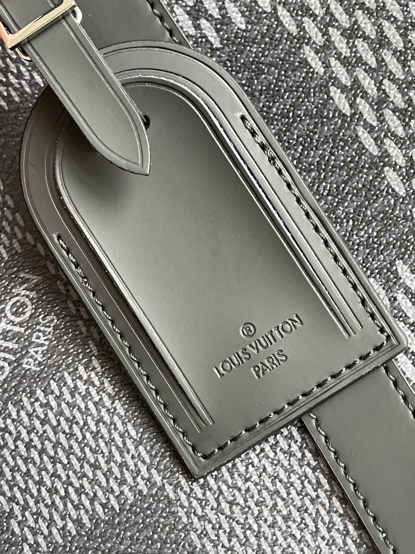 l**is V*t*n keepall 50