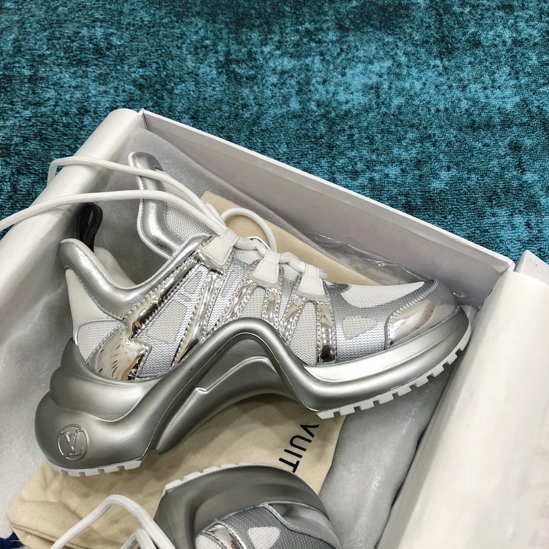 l**is V*t*n archlight sneaker