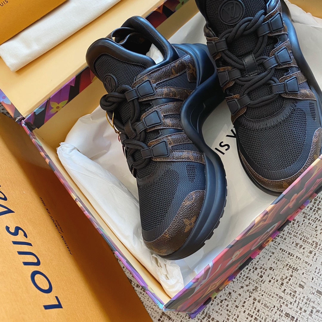 l**is V*t*n archlight sneaker