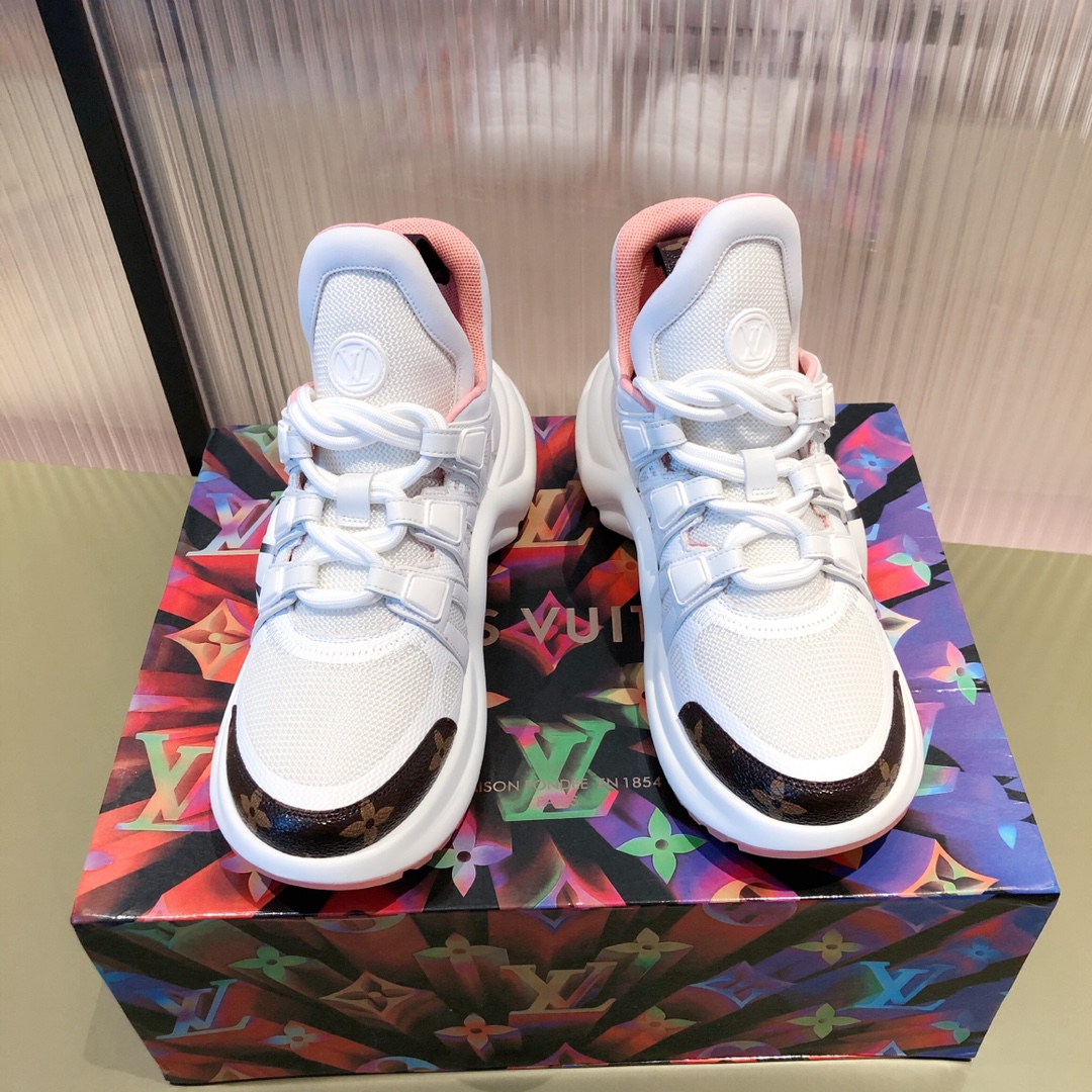 l**is V*t*n archlight sneaker