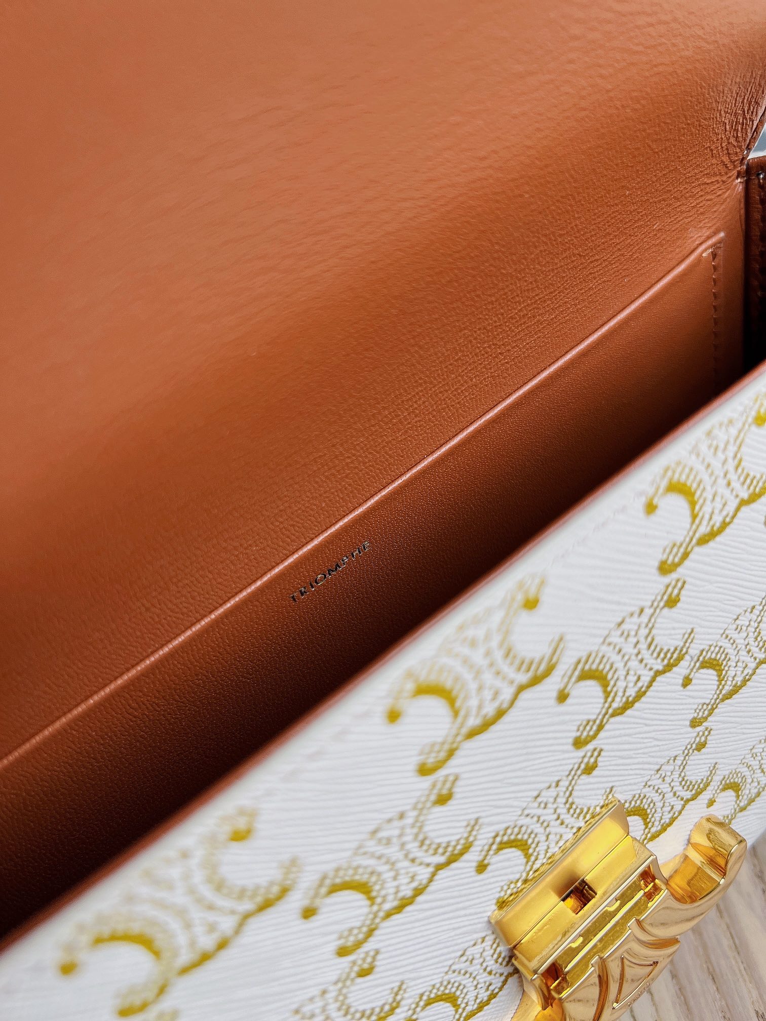 Ce**e cuir vinatge triomphe bag-21*13*5cm