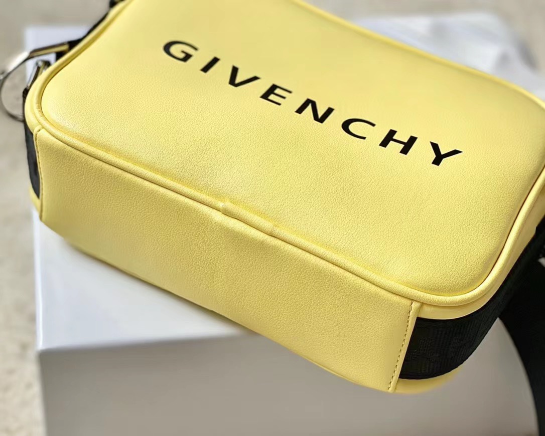 Givenchy Waist Bag-16x11x8CM