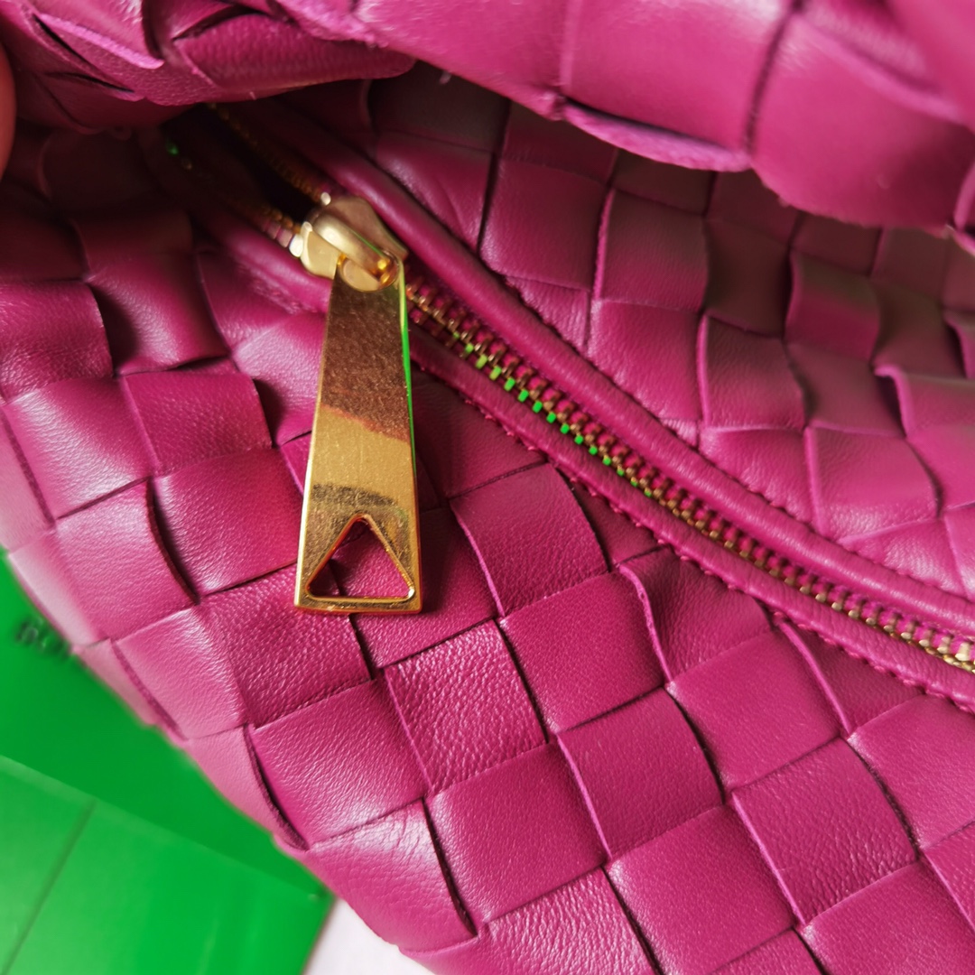 Bo*te*ga ve*ne*ta jodie hobo-23x28x8cm