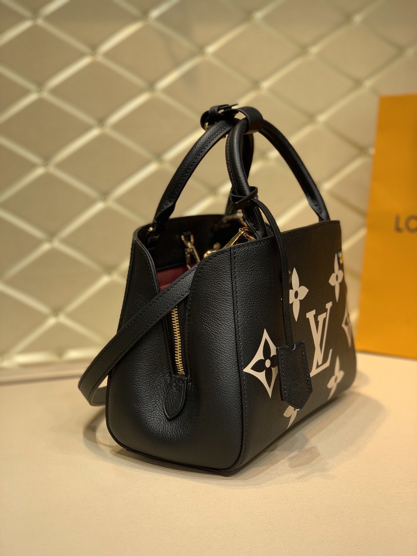 l**is V*t*n montaigne bb-29*20*13cm
