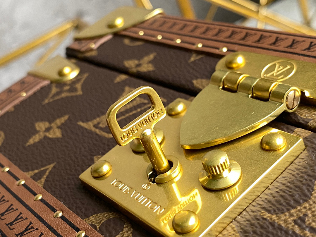 l**is V*t*n jewelry box-m20040-23*11*23cm