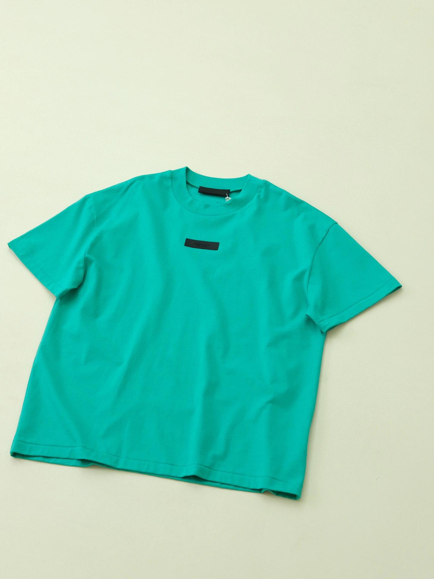 Eeeentials Shirt