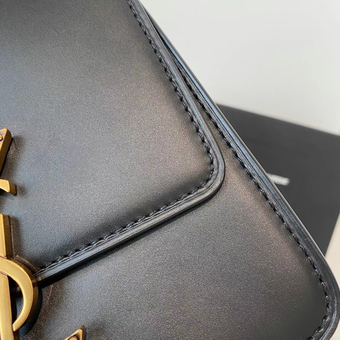 ysl kaia N0*H/south satchel in vegeatble-16*18*6cm