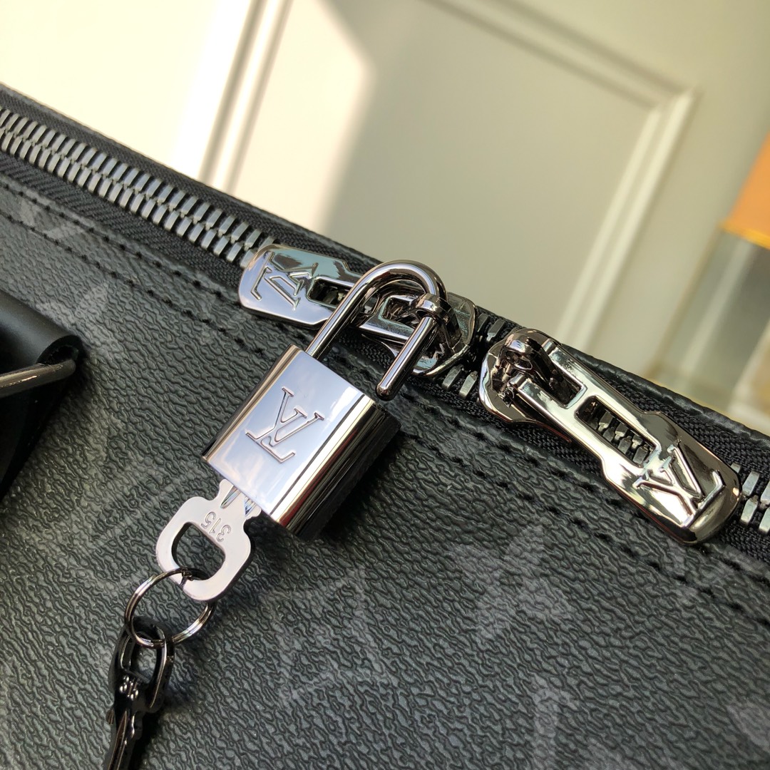 l**is V*t*n keepall
