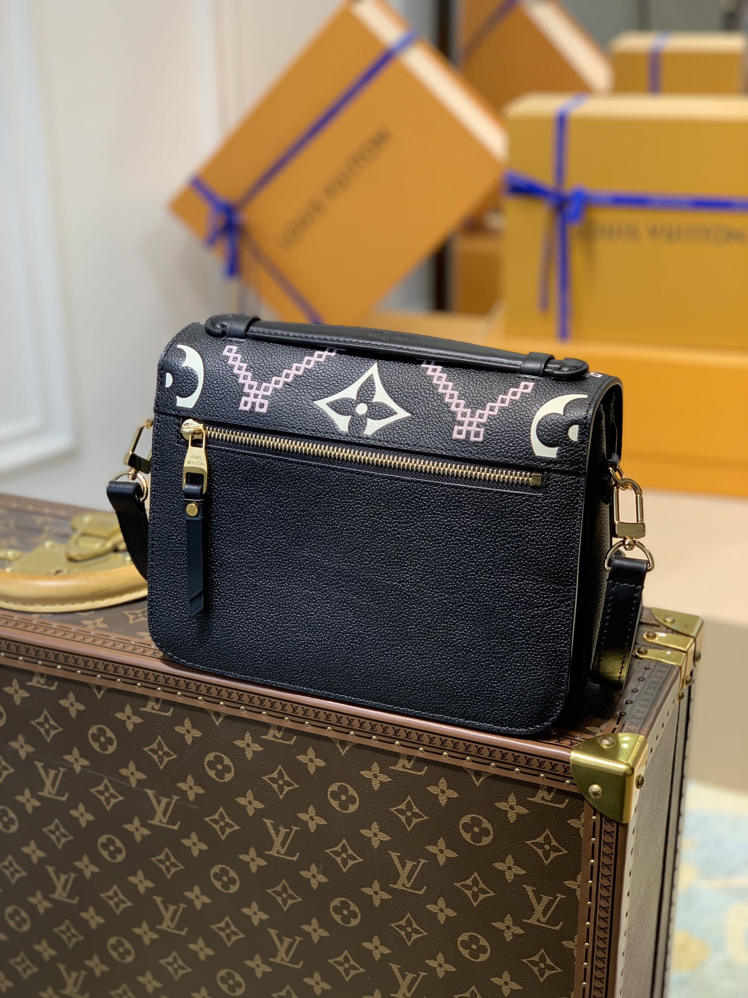 l**is V*t*n pochette metis handbags-25*19*7cm