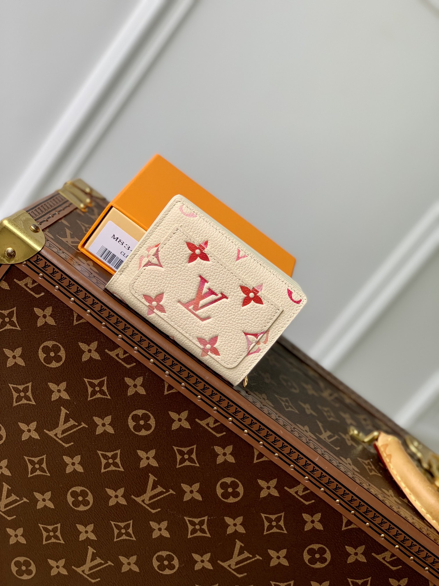 l**is V*t*n cléa wallet-11*8.5*3.5cm