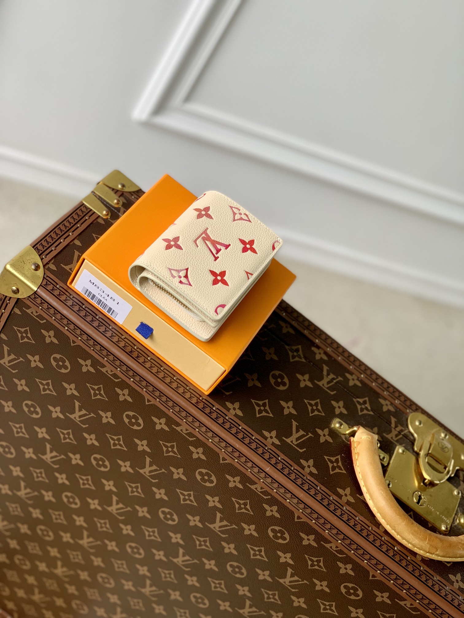 l**is V*t*n cléa wallet-11*8.5*3.5cm