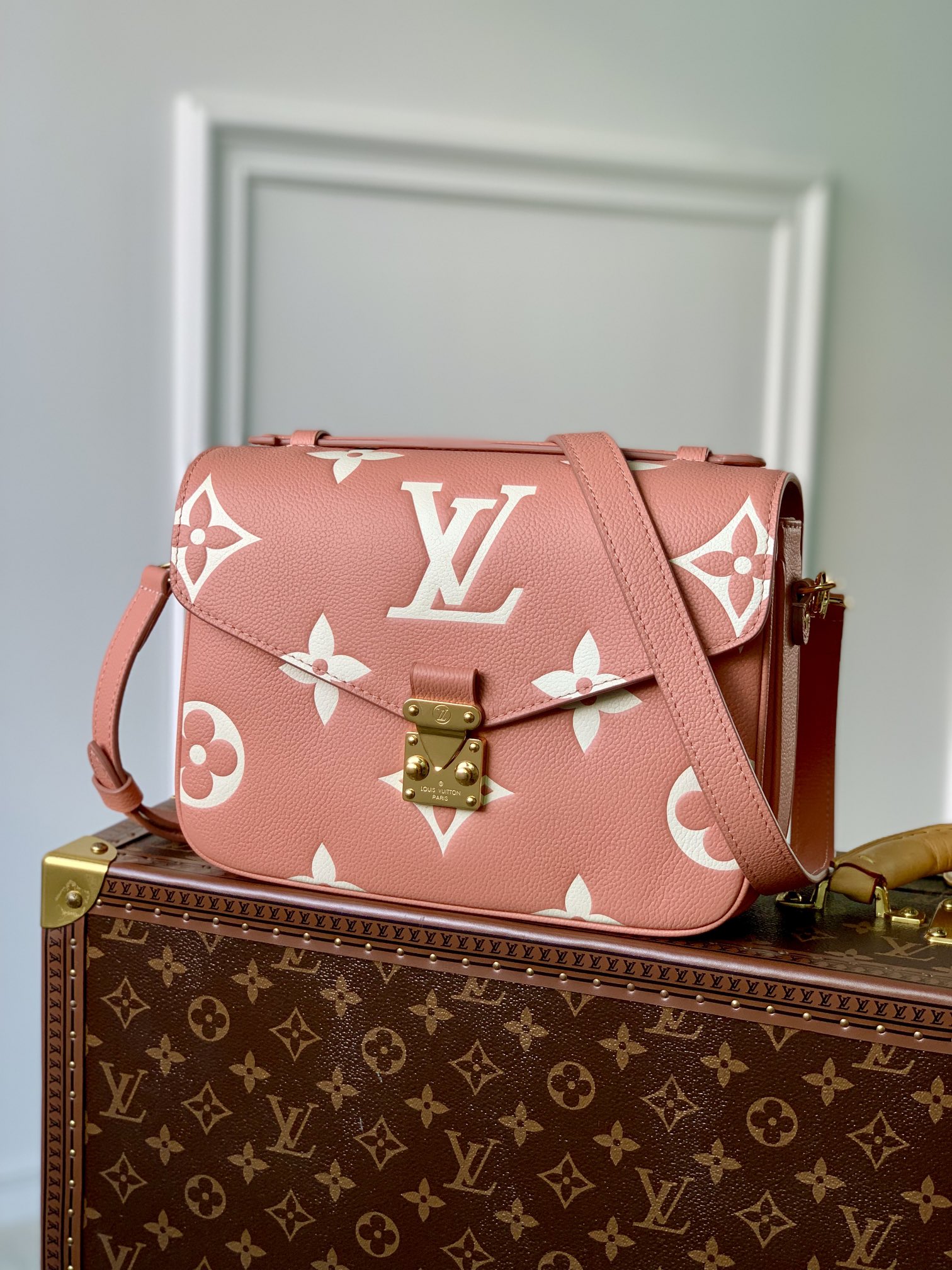 l**is V*t*n pochette metis handbags-25*19*7cm