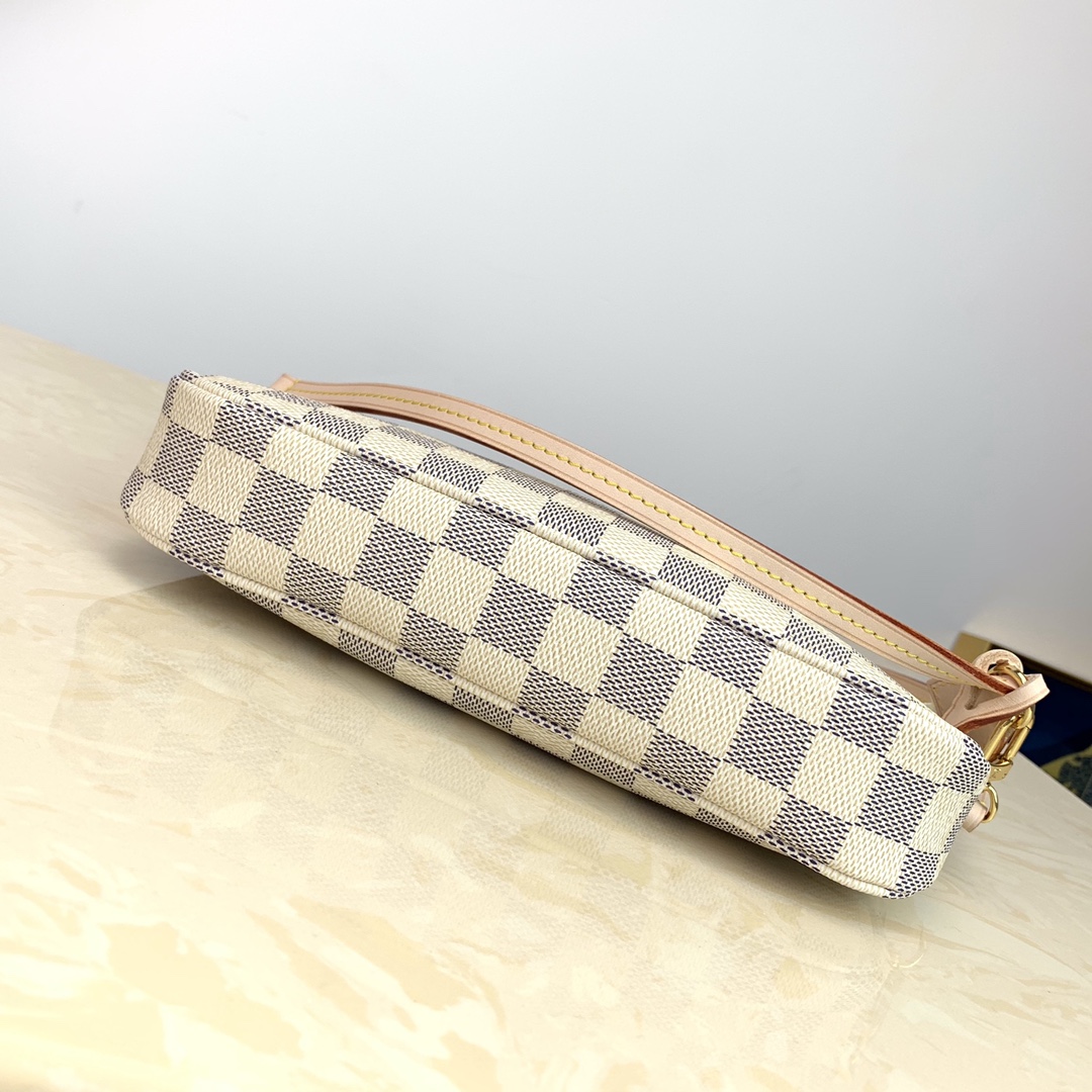 l**is V*t*n pochette accessoires-21*13*3cm
