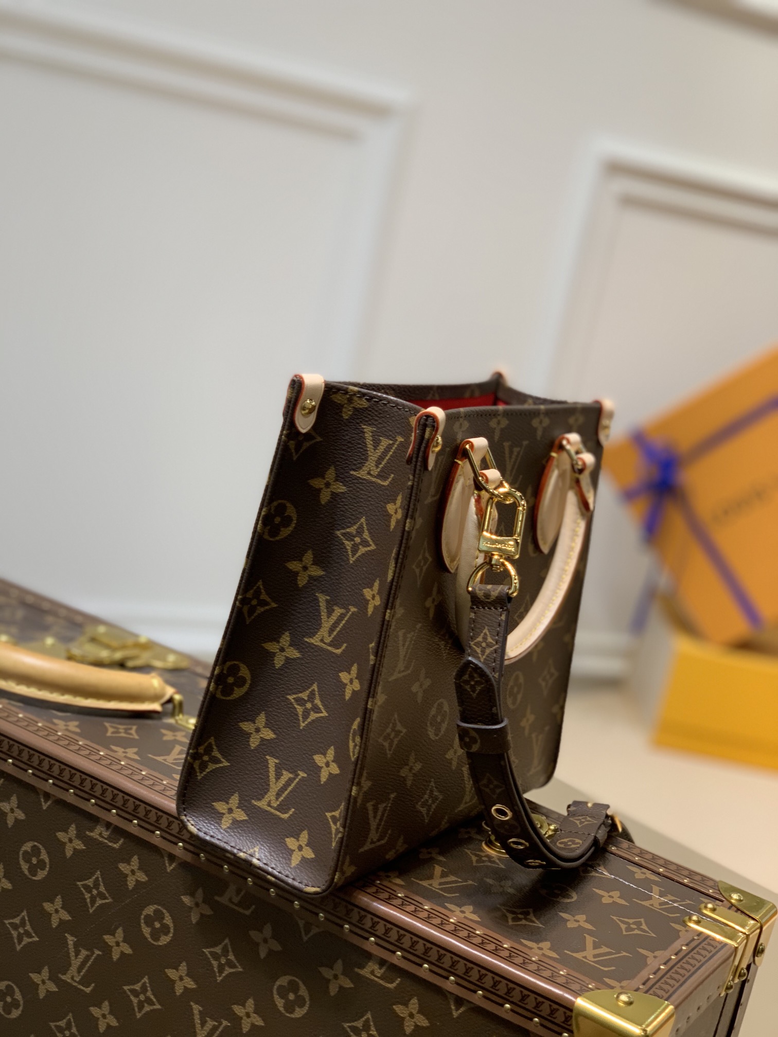 l**is V*t*n sac plat tote-20*21*10cm