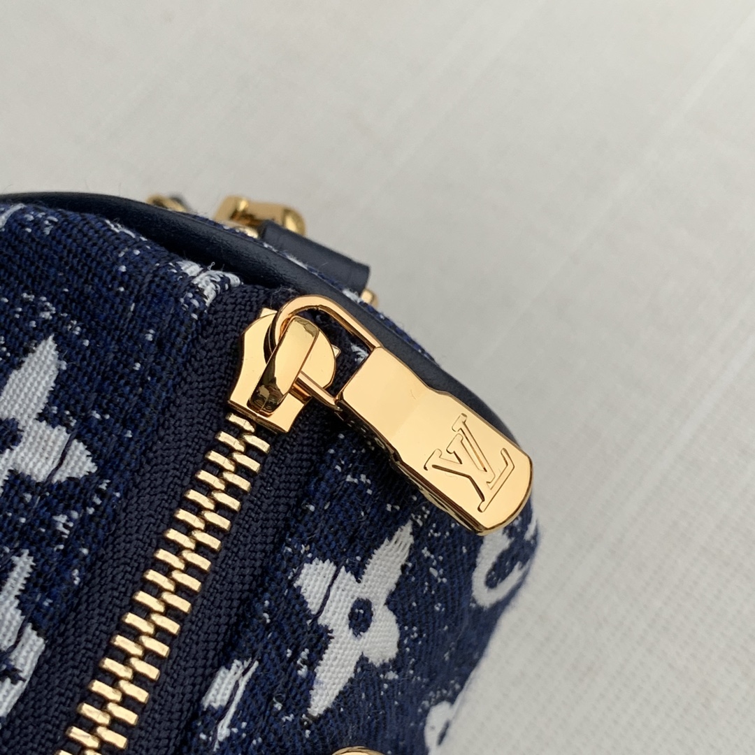l**is V*t*n nano speedy-16cm