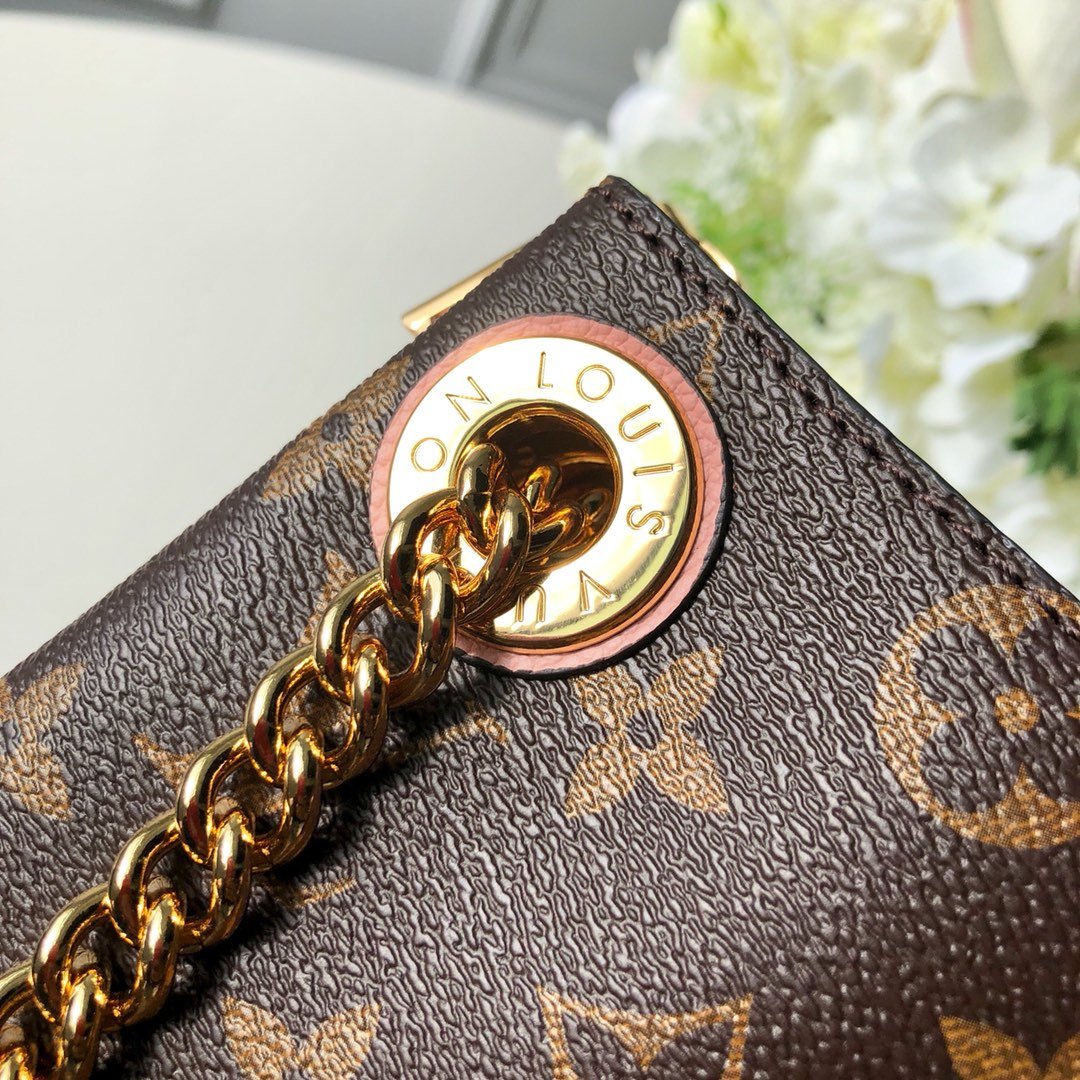 l**is V*t*n surene bb-24*17*11cm