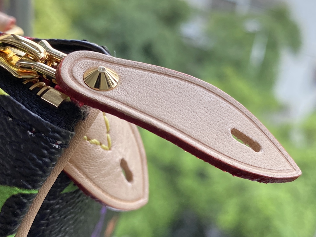 l**is V*t*n mini speedy-15·5*7*10cm