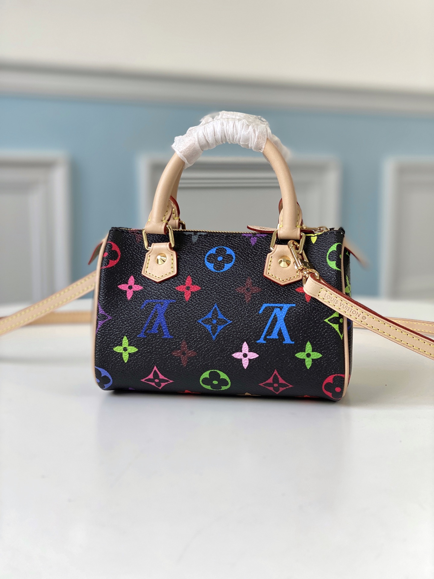 l**is V*t*n mini speedy-15·5*7*10cm