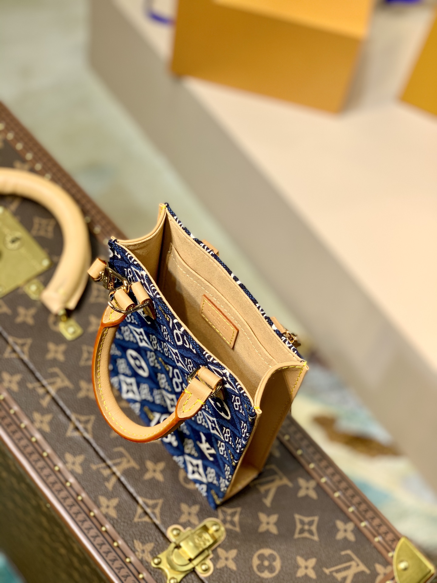 l**is V*t*n petie sac plat tote-17*14*5.5cm