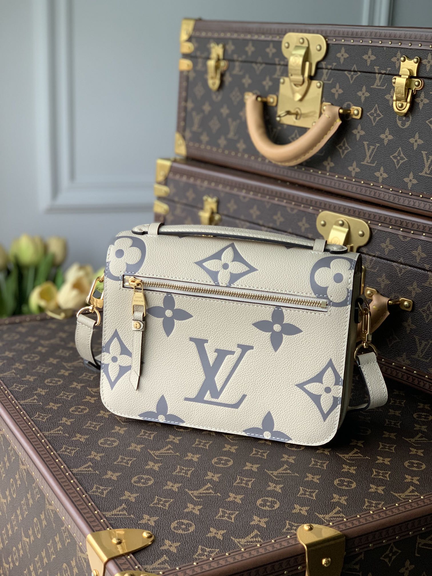 l**is V*t*n pochette metis handbags-25*19*7cm