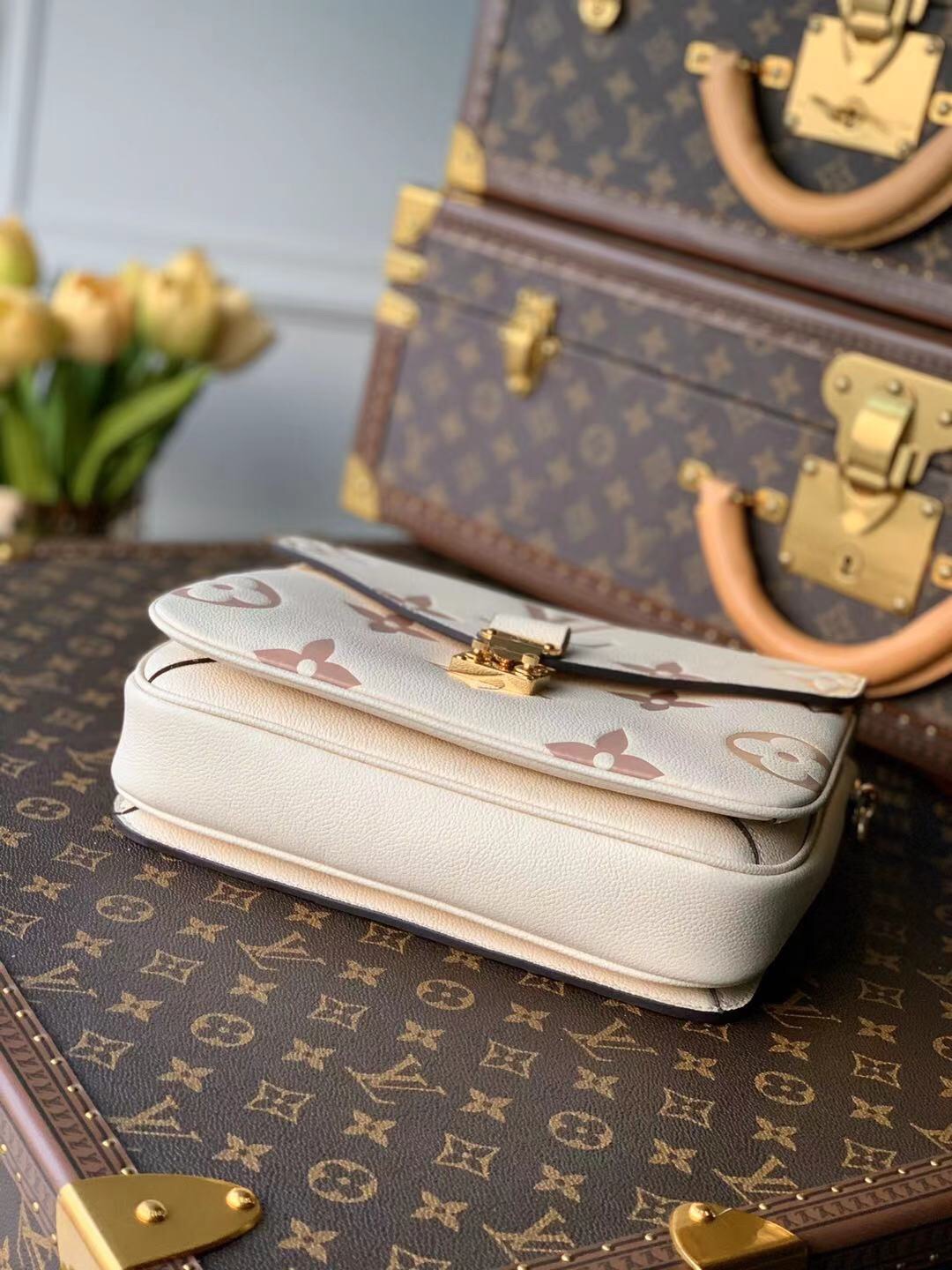 l**is V*t*n pochette metis handbags-25*19*7cm