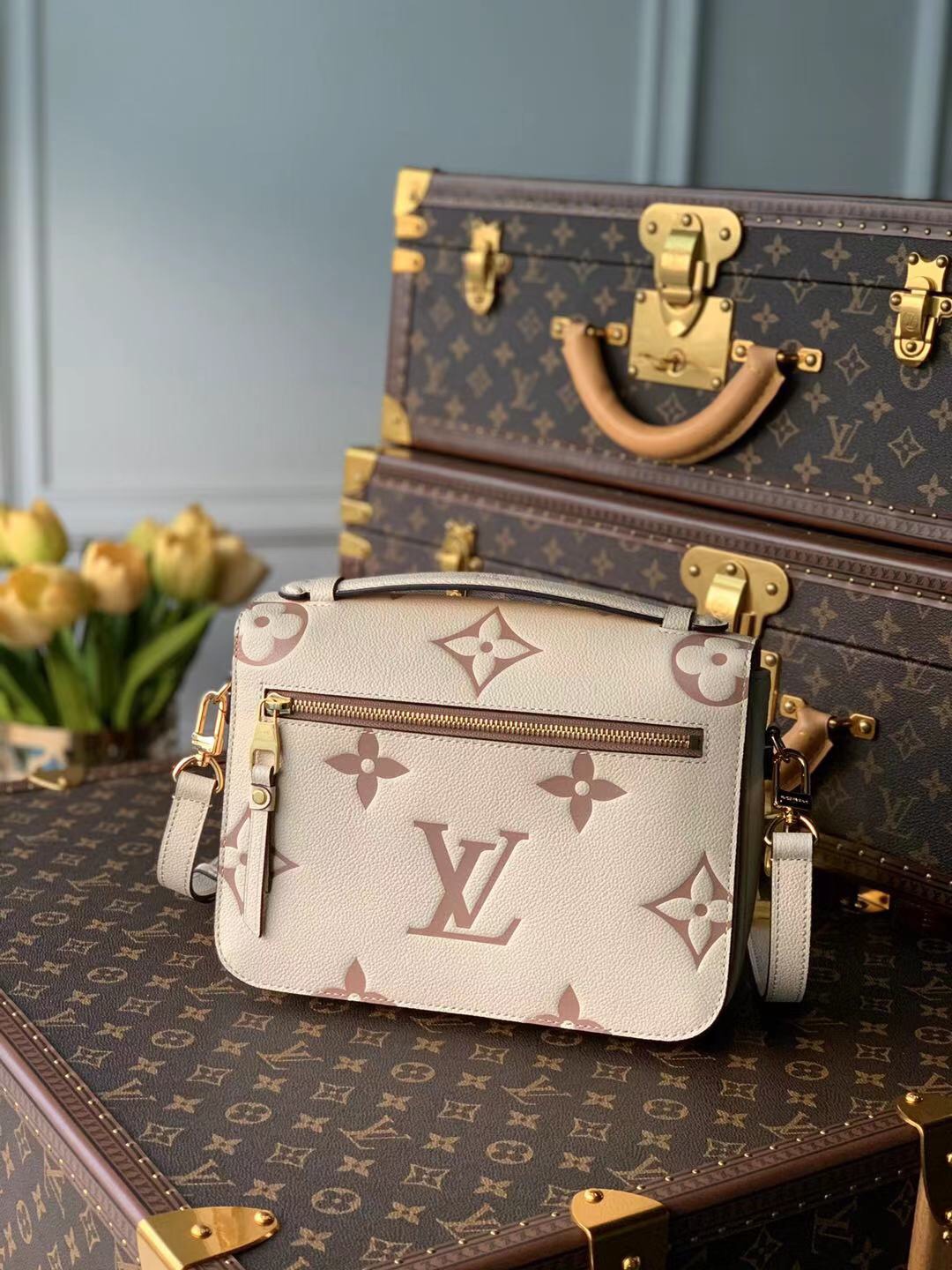 l**is V*t*n pochette metis handbags-25*19*7cm