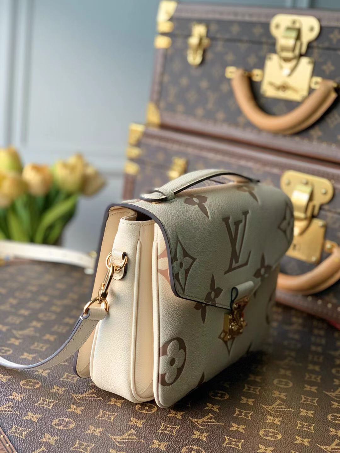 l**is V*t*n pochette metis handbags-25*19*7cm