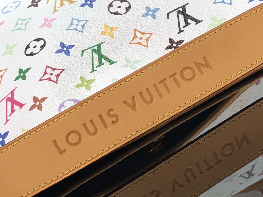 l**is V*t*n graceful handbags-46*30*13cm