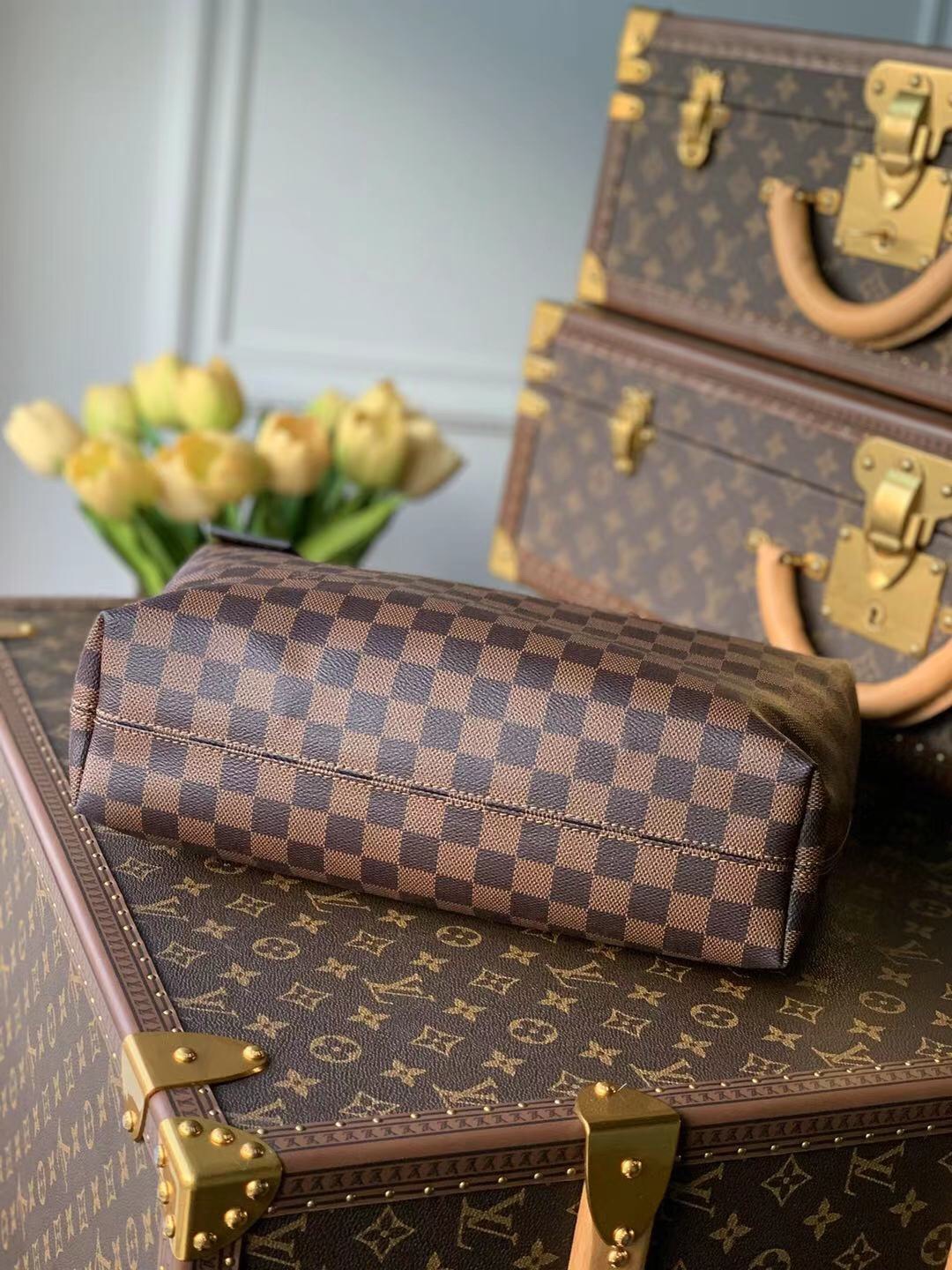 l**is V*t*n graceful handbags-35*30*11cm