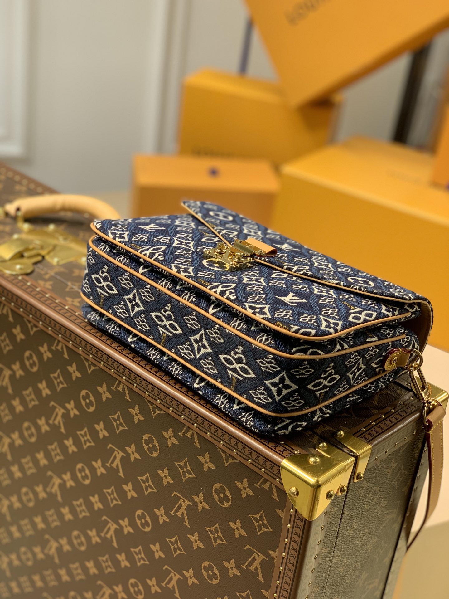 l**is V*t*n since 1854 pochette metis handbags-25*19*7cm