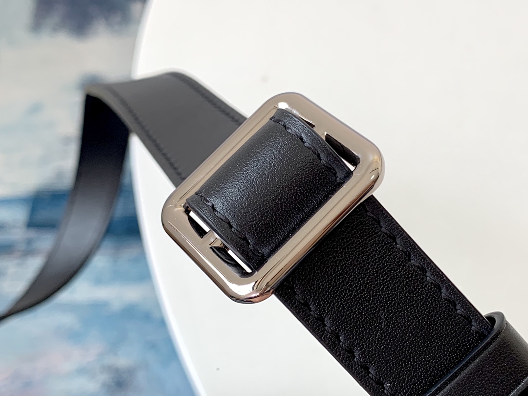 l**is V*t*n bum bag-37*14*13cm