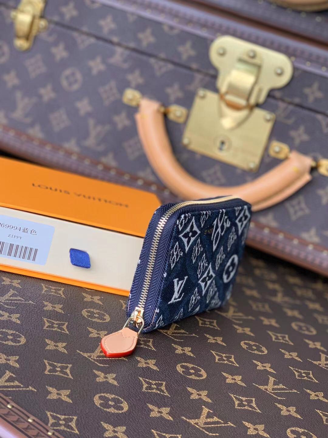 l**is V*t*n since 1854 zippy wallet-11*8.5*12cm