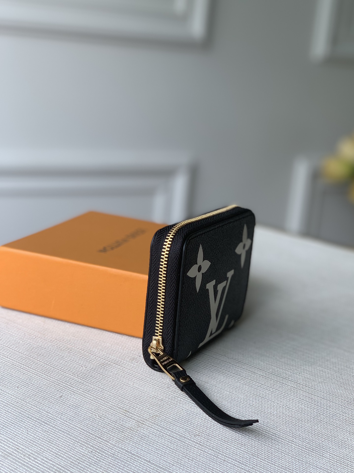l**is V*t*n zippy wallet-11*8.5*12cm