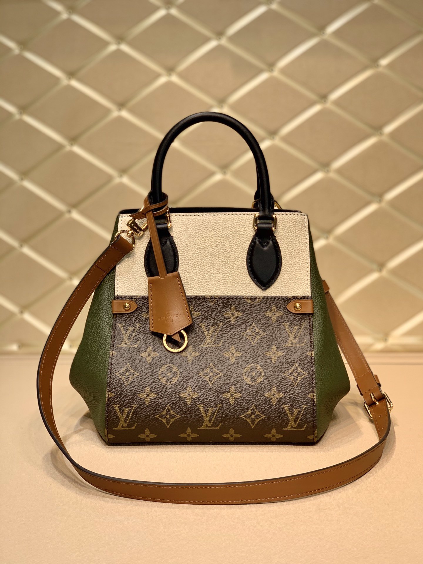 l**is V*t*n fold tote bag-35*40*17cm