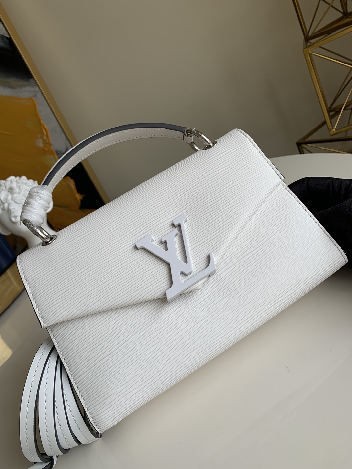 l**is V*t*n pochette grenelle-23*16*8cm