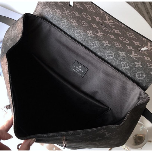 l**is V*t*n steamber backpsck-32*45*16cm