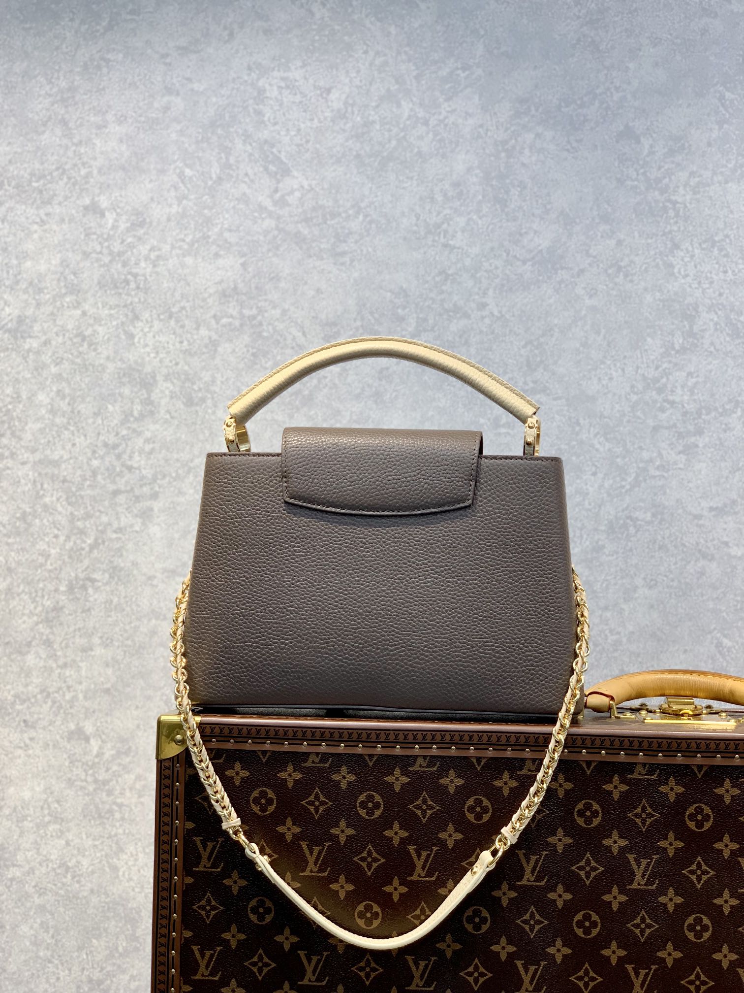 l**is V*t*n capucines bag-31.5*20*11cm