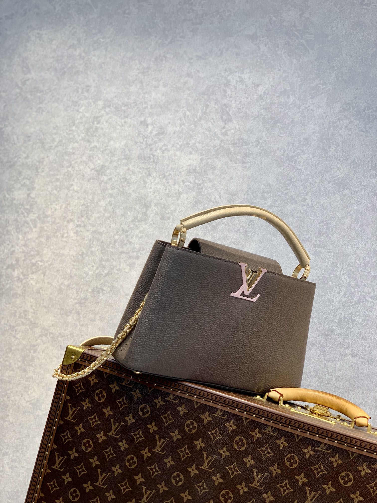l**is V*t*n capucines bag-31.5*20*11cm