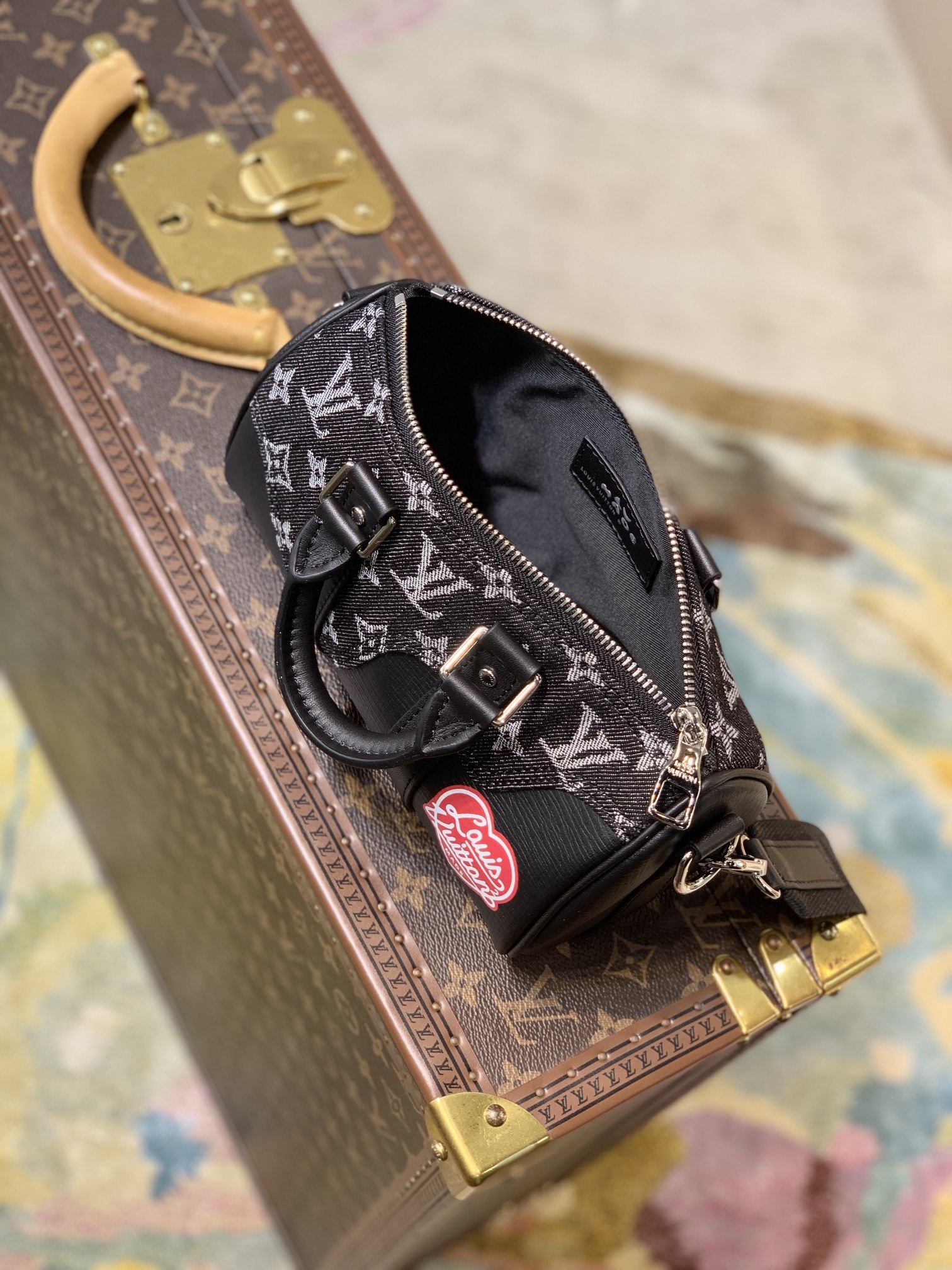 l**is V*t*n everyday bag-21×9×12cm