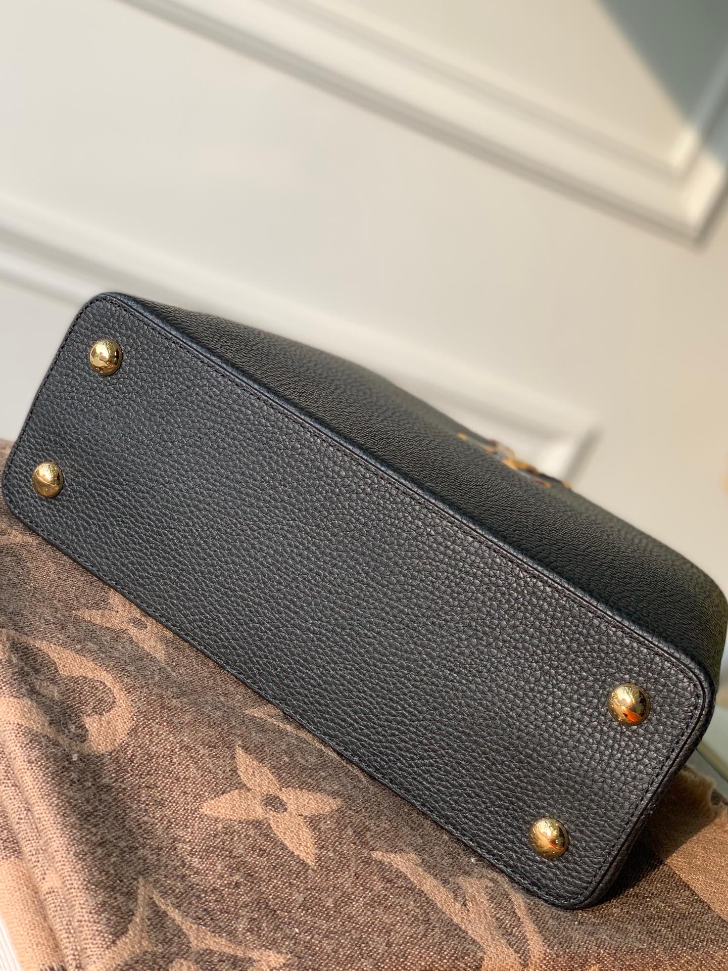 l**is V*t*n capucines bag-31.5*20*11cm