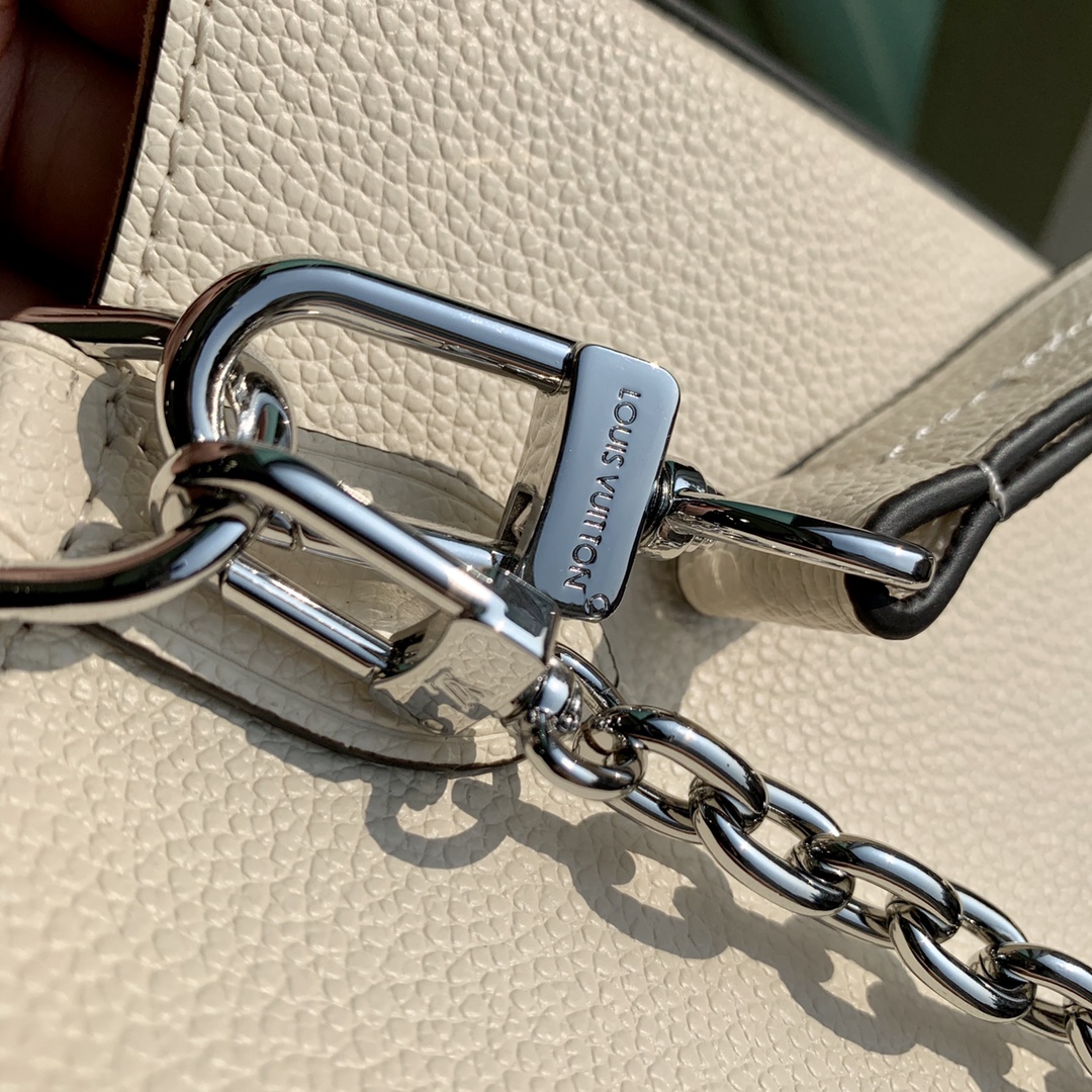 l**is V*t*n marelle tote -25*17*11&30*21*13cm