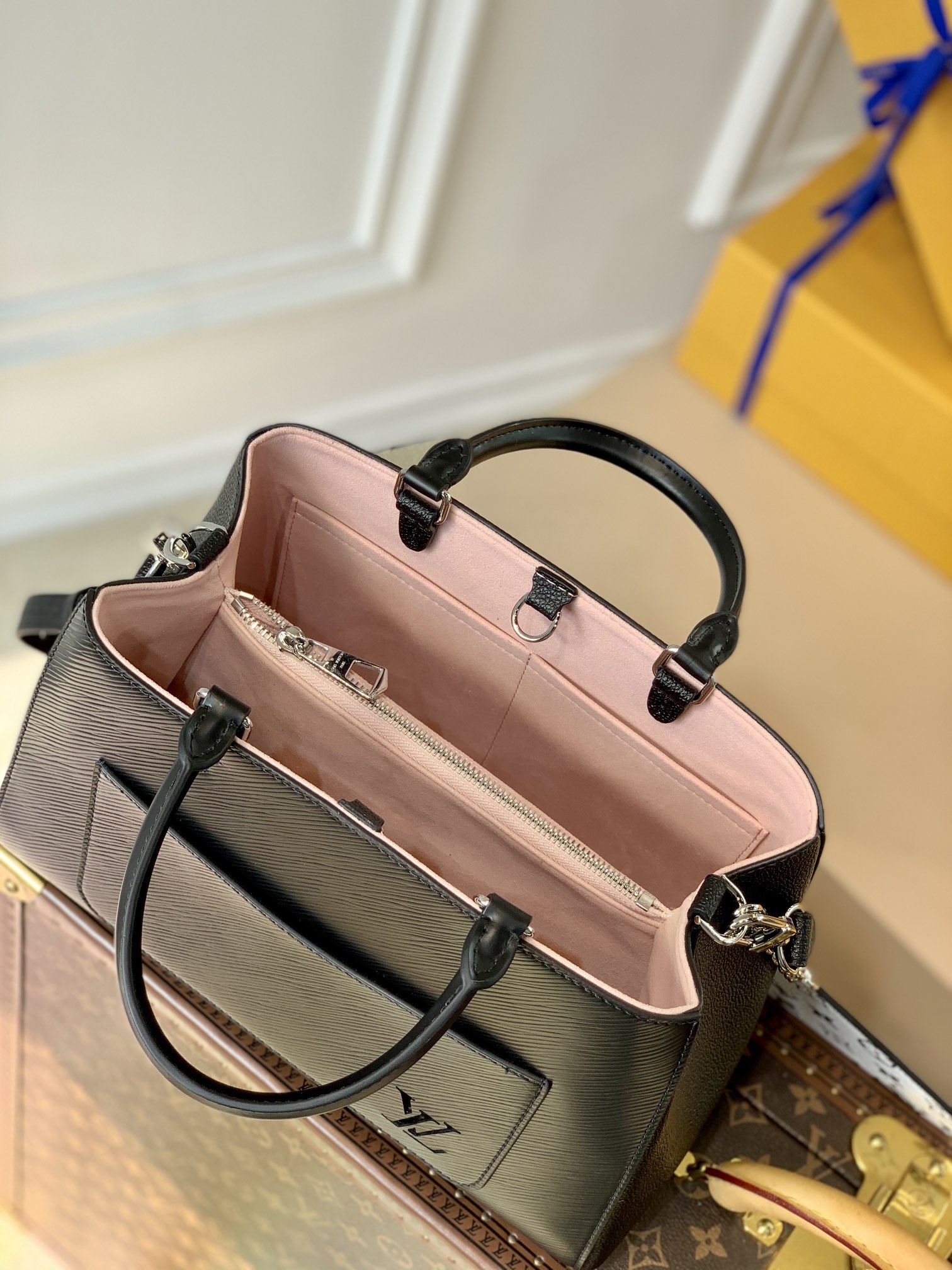l**is V*t*n marelle tote -25*17*11&30*21*13cm