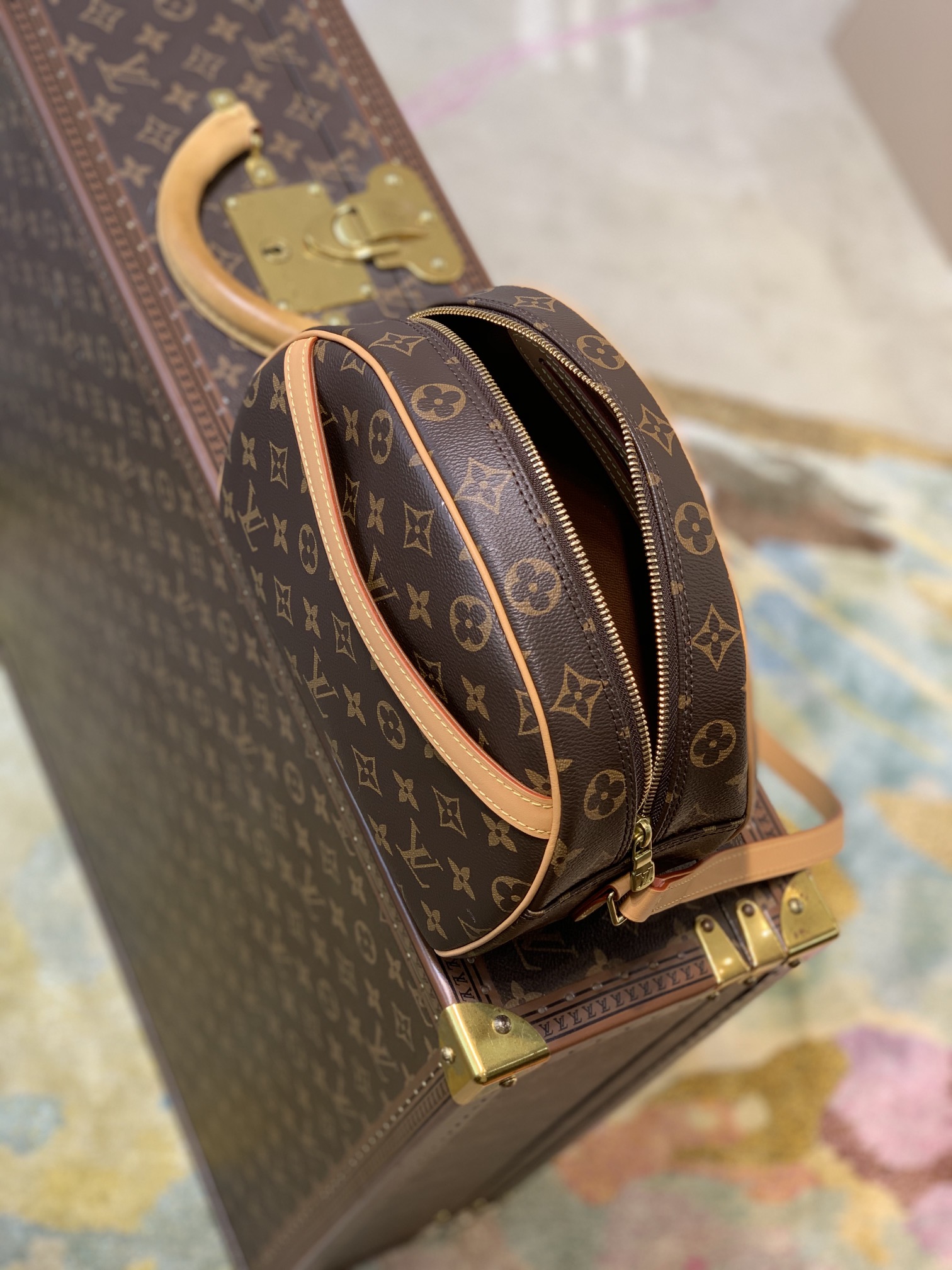 l**is V*t*n vintage handbags - m51221 -25 x 18 x 8cm