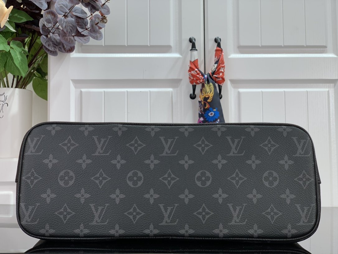 l**is V*t*n outdoor handbags-39*35*14.5cm