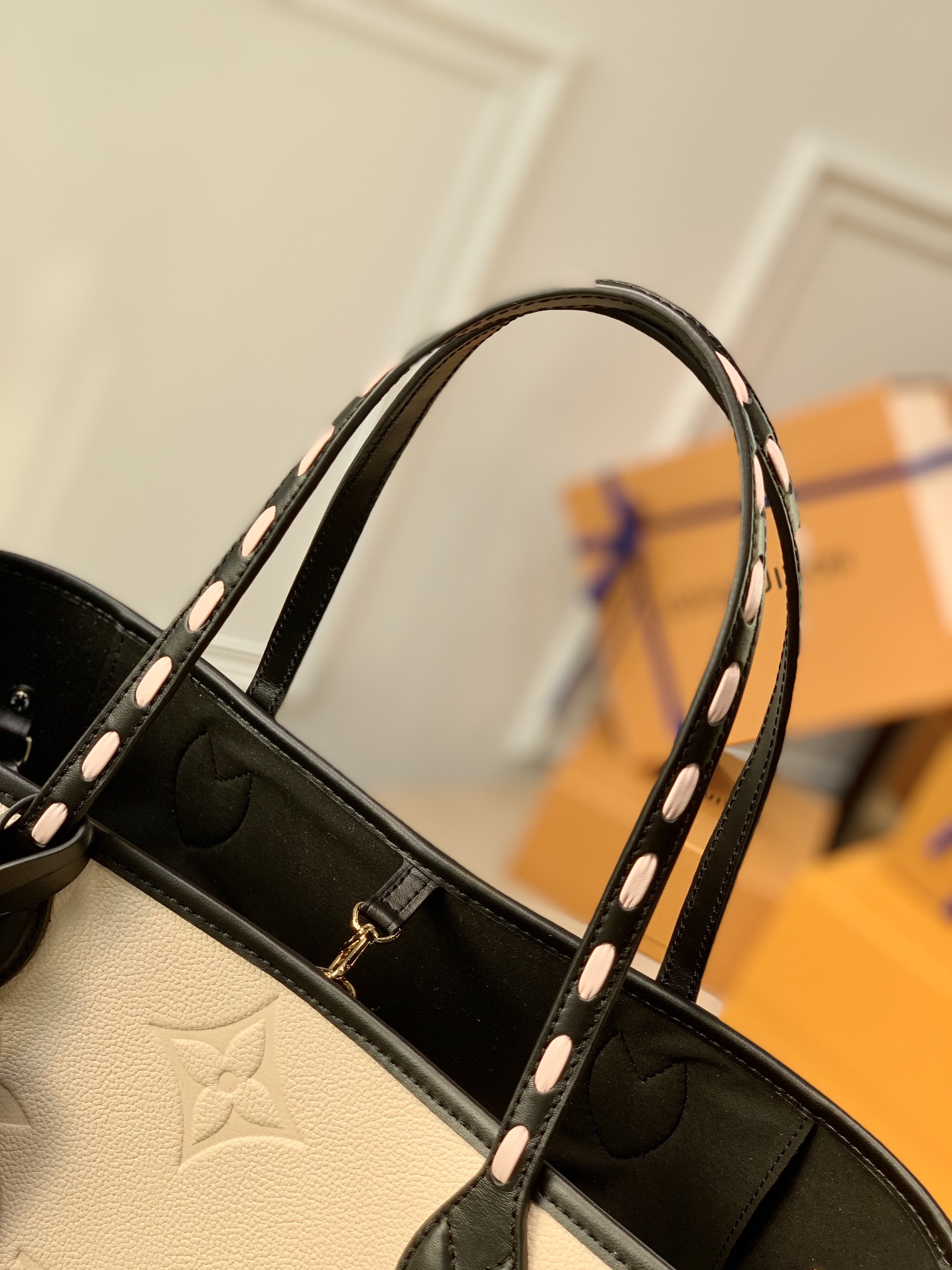 l**is V*t*n neverfull mm-red inside-32*29*17cm