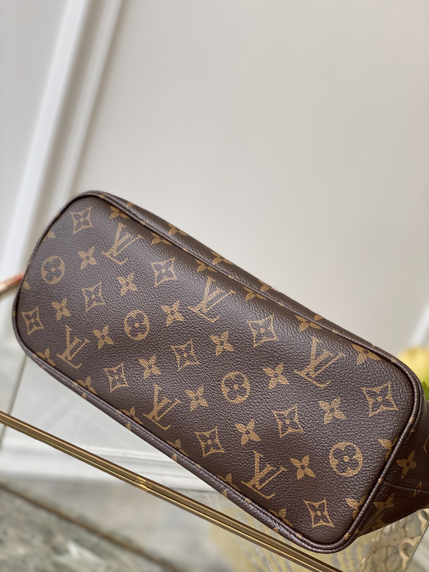 l**is V*t*n neverfull pm -29×21×12cm