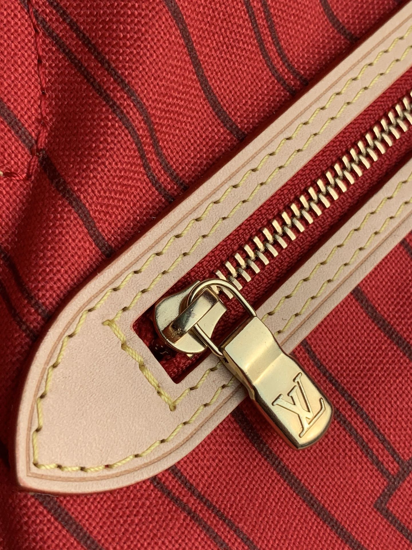l**is V*t*n neverfull pm -29×21×12cm
